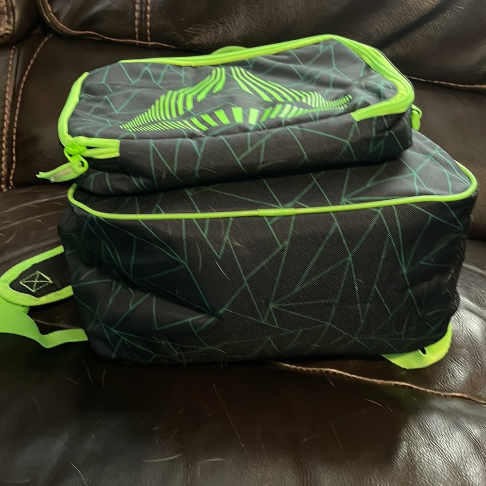 Reebok Stamina Backpack with detachable lunch Bag New - Picture 7 of 13
